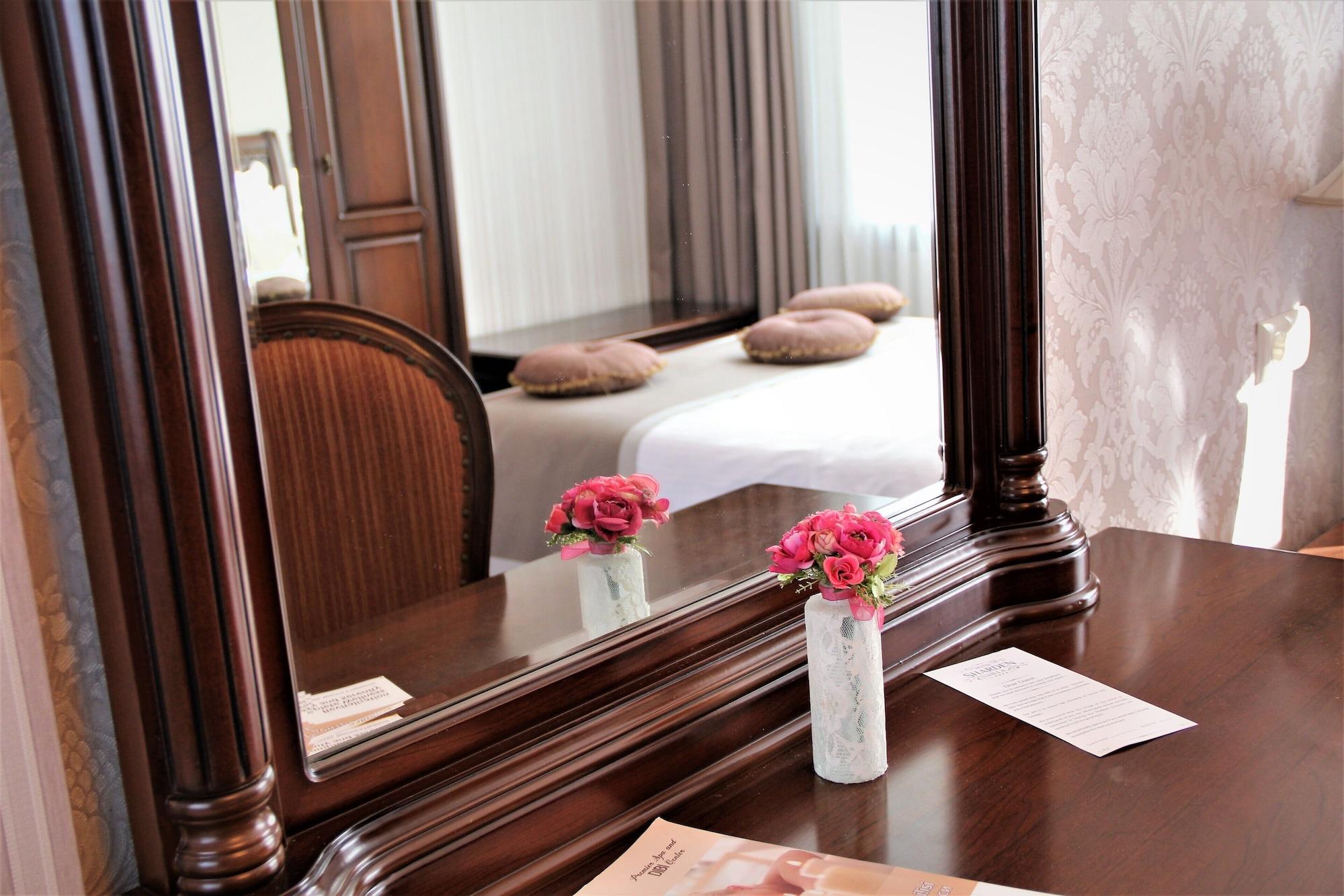Sharden Villa Boutique Hotel Tbilisi Buitenkant foto